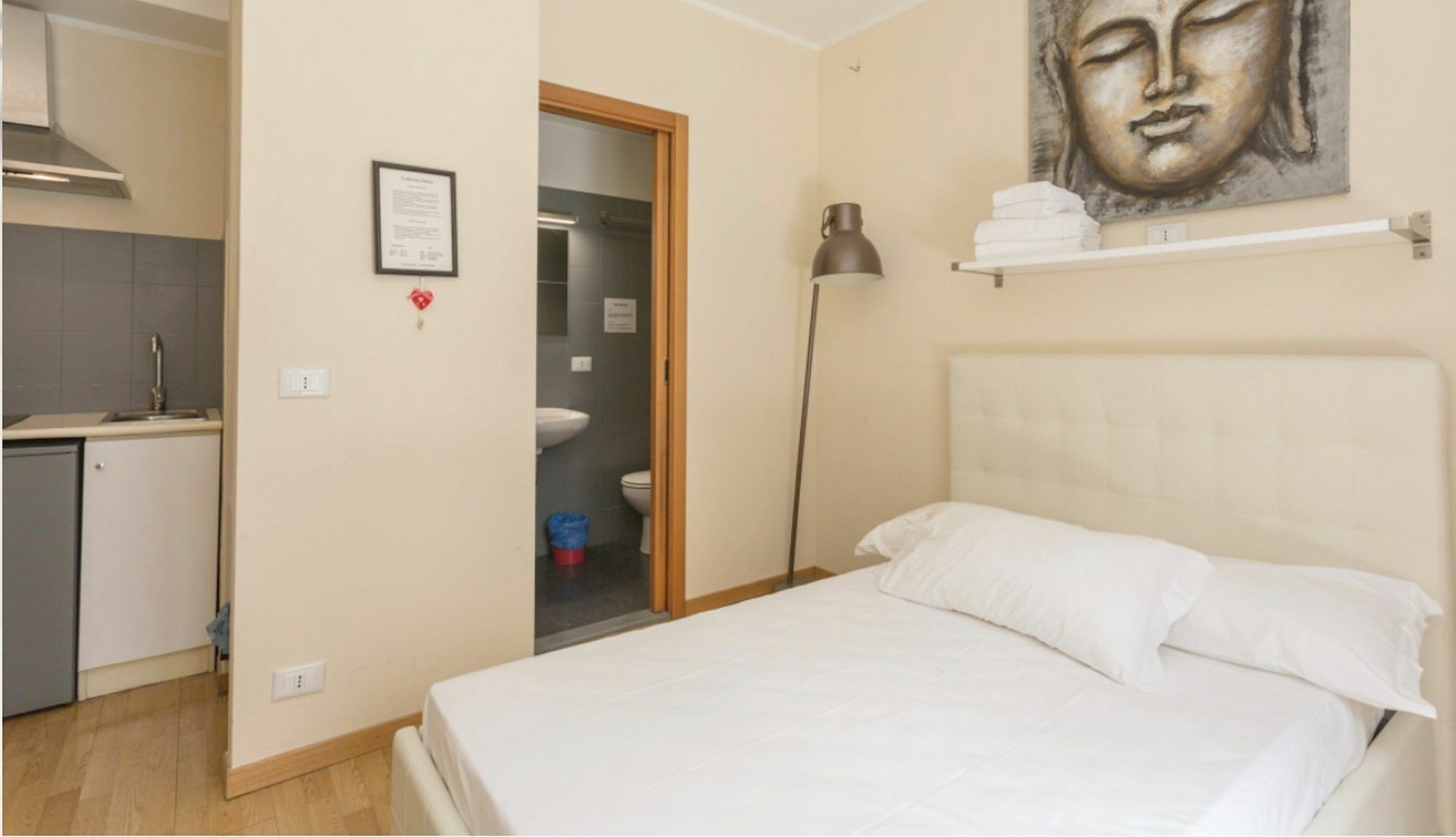 Short Rent Apartments Милано Екстериор снимка