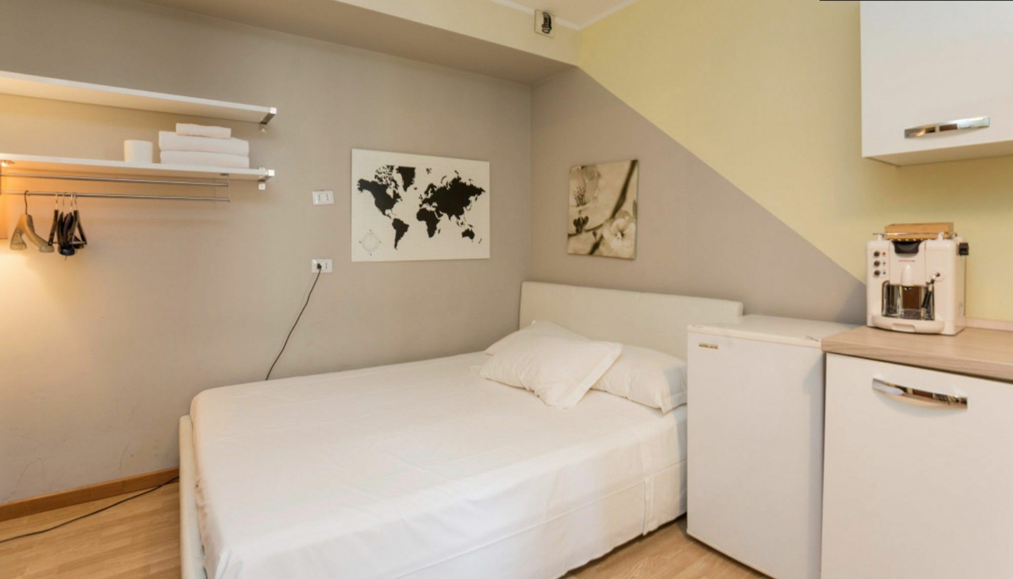 Short Rent Apartments Милано Екстериор снимка