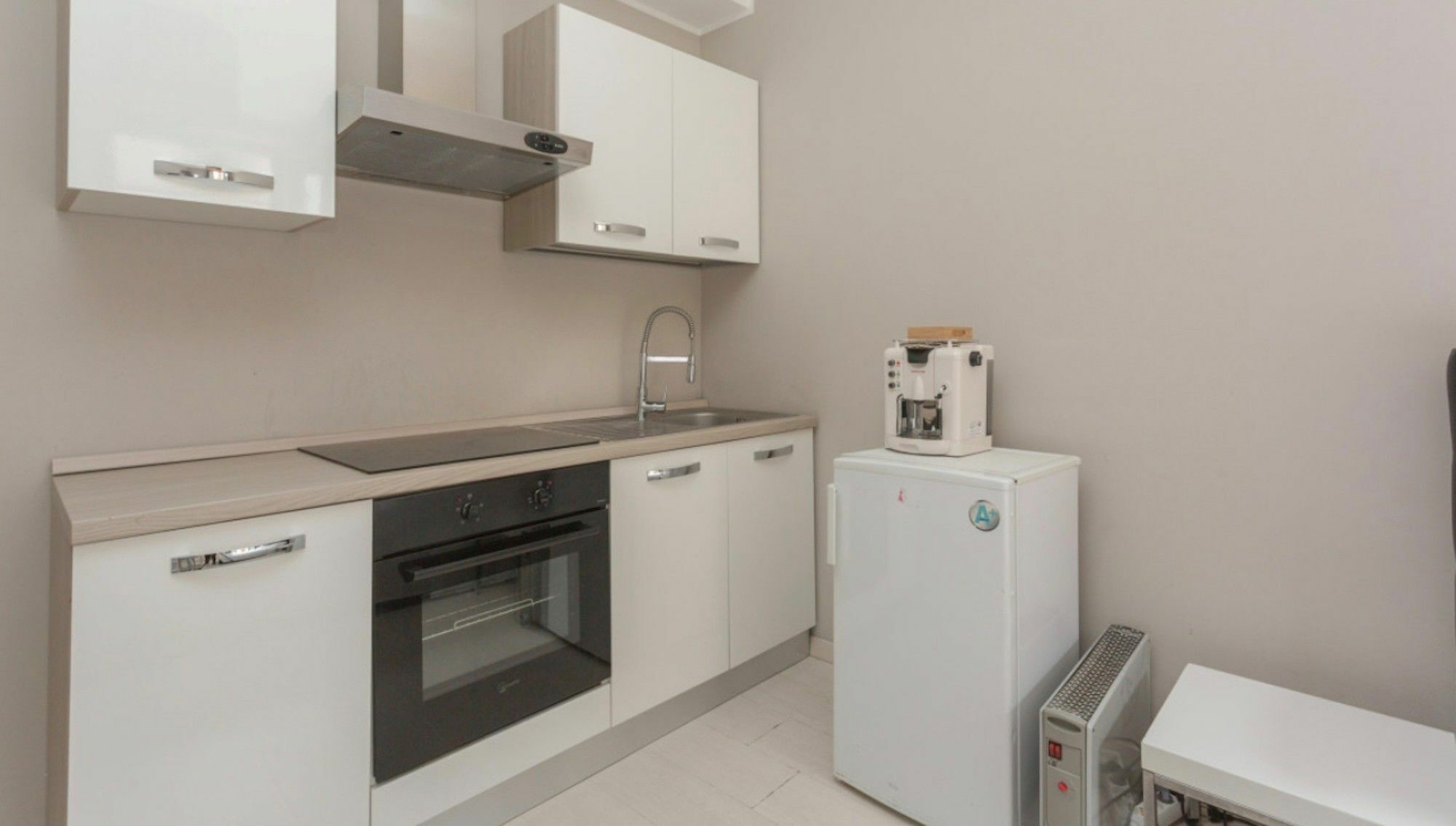 Short Rent Apartments Милано Екстериор снимка