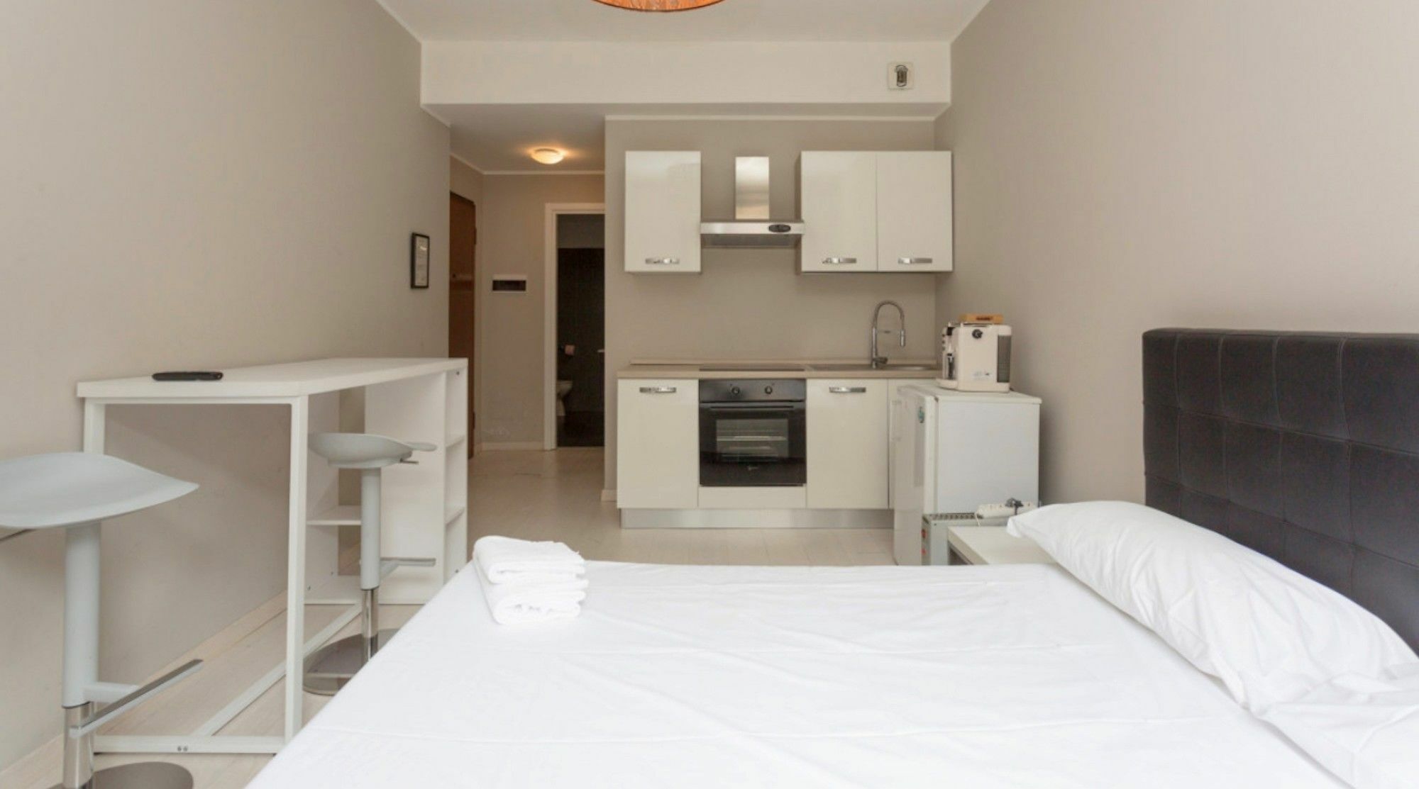 Short Rent Apartments Милано Екстериор снимка